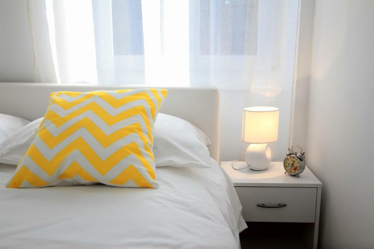 Bivium Appartement Otočac Buitenkant foto